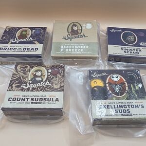 5 Dr. Squatch Soap Lot (Vacuum Sealed) Black Currant Vanilla Birch Bone Flower